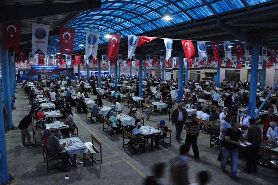 Eskipazar'lılar İftar Yemeğinde Buluştu 2016