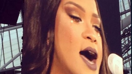 Rihanna Breaks Down in Tears During Dublin Concert
