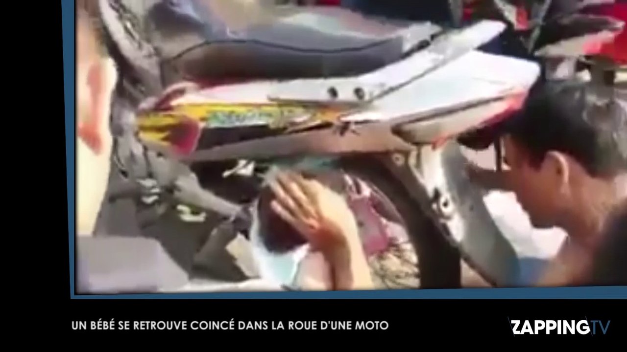 Inde : Des passants sauvent un bébé coincé dans une roue de moto (Vidéo)