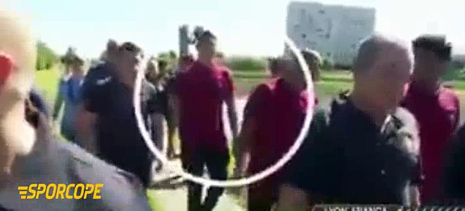 Cristiano Ronaldo mikrofonu göle fırlattı