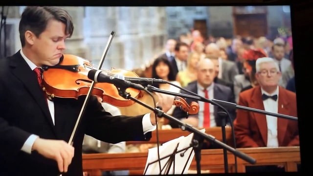 Cormac & Seán performing Into the West from Lord of the Rings - The Return of the King