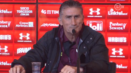 Porto diz que Maicon não fica, mas Bauza minimiza: 'Até fechar, cada um puxa para o seu lado'