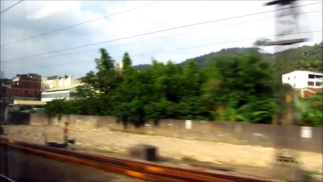 三義→銅鑼 282次普悠瑪號 窗景【車窓】On Board Puyuma Limited Express #282：Sanyi→Tongluo, 2014.05.25)