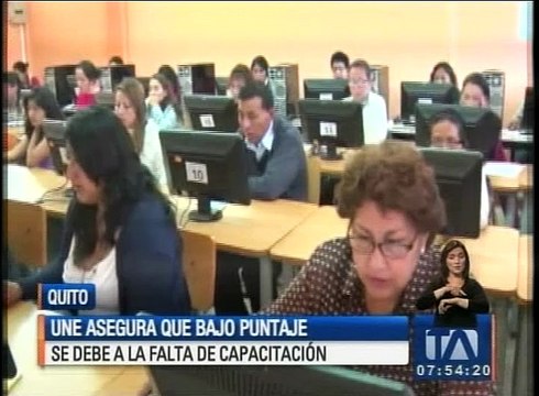 UNE asegura que bajo puntaje en evaluaciones se debe a la falta de capacitación