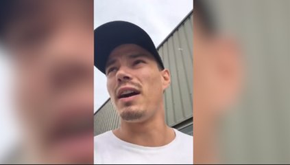 Cet homme dévoile une fonction secrète sur les voitures ! CHOC