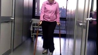 Camminata furtiva 28 dicembre in un corridoio dell'ospedale