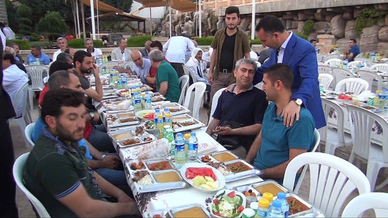 Başkan Yılmaz, Muhtar ve STK'larla İftarda Buluştu
