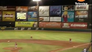 Ryan Mulhern Right Field Home Run マルハーン 4-25-12