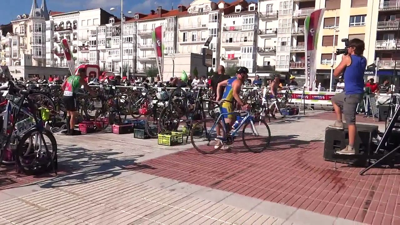 26-TRIATLON CASTRO 2013.iberosurf.com.CASTRO URDIALES.SPAIN(CANTABRIA PARAISO DEL MAR)