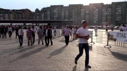 10 Bın Kişilik "Cumhuriyet İftarı" Düzenlendi