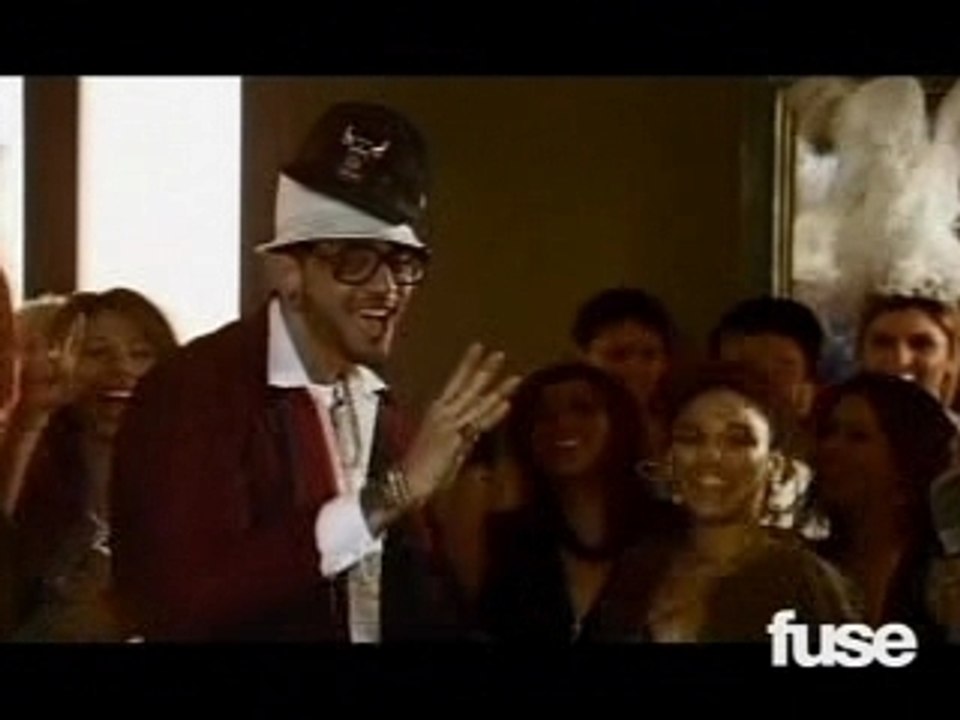 Gym Class Heroes - Clothes Off !