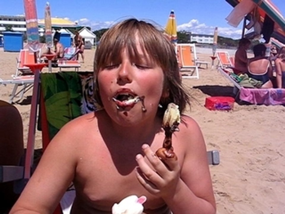 one boy + 2 icecream