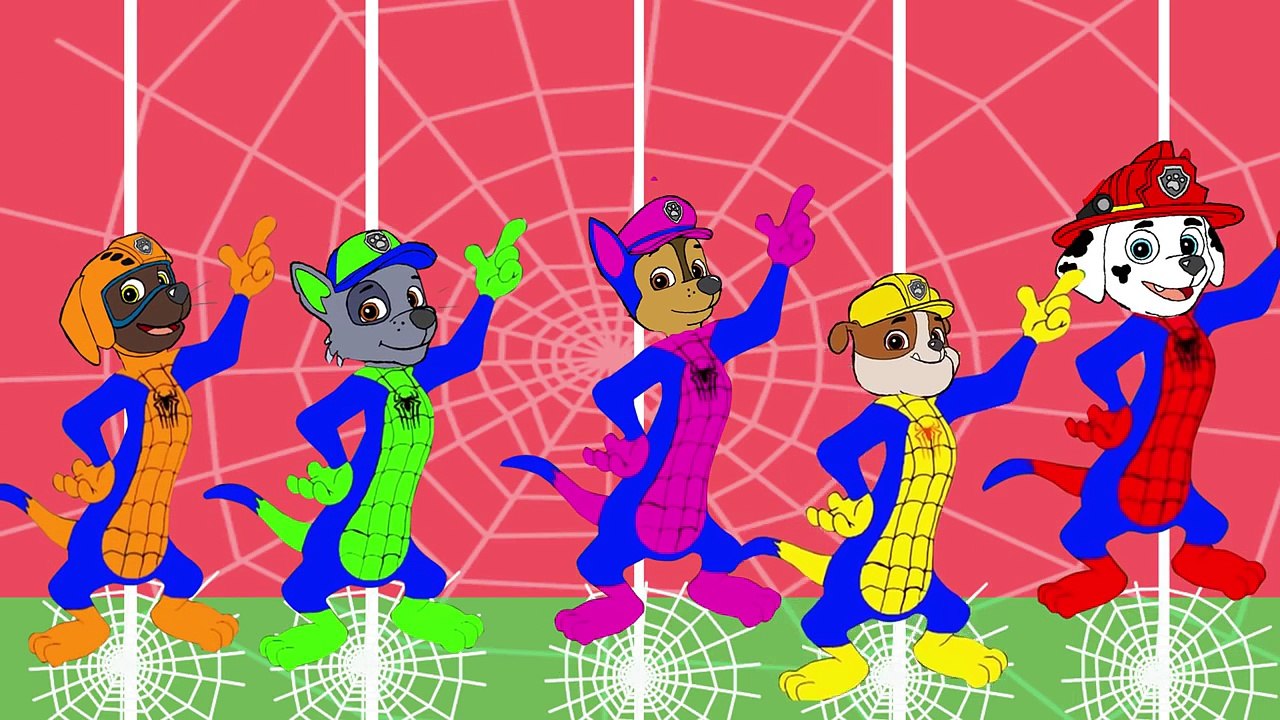 Spider man Paw Patrol família Peppa Pig resgatado do ataque dos zumbis e dinossauros, monstro