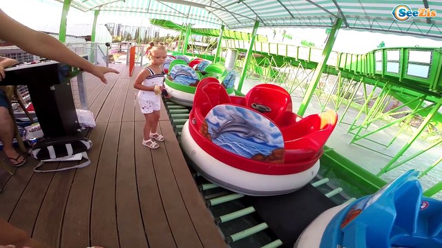 1 год Каналу Tiki Taki Kids празднуем День Рождения в Парке Аттракционов. Ярослава и Кукла Барби