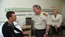 Genelkurmay Başkanı Akar ve Milli Savunma Bakanı Işık, GATA'daki İftara Katıldı