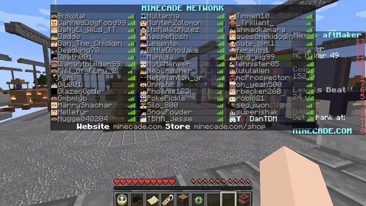 Super Minecraft Maker: DanTDM is on the server!