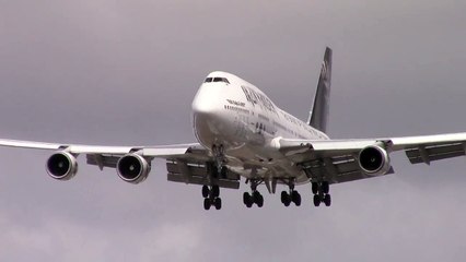 Iron Maiden Boeing 747-400 'Ed Force One' landing RWY 23 @ Toronto Pearson Int'l - April 2, 2016