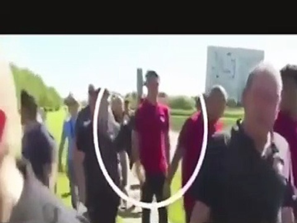 RONALDO FIGHT WITH JOURNALSIT