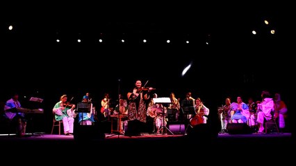 La 13ème soirée de Founoun Al Bouhayra (Amina Srarfi & Azifet) Partie 2