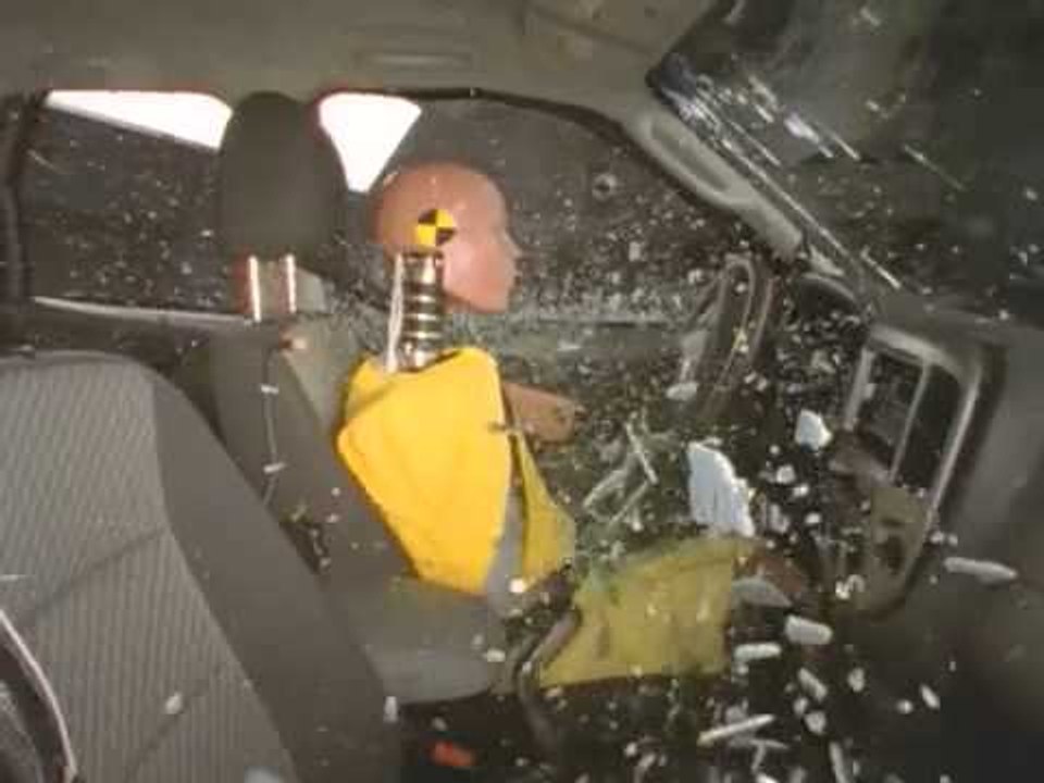 2003 Ford Escape side test 2