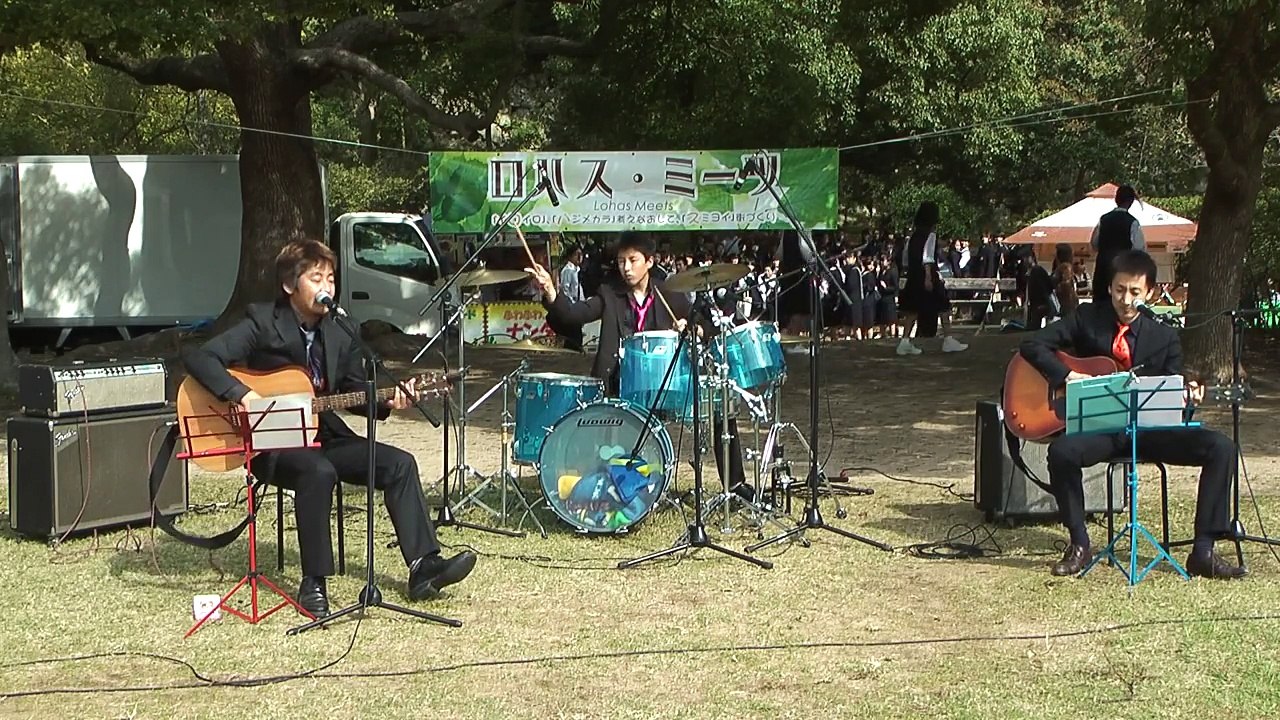 14.10.25 BREAK WINDS "YoungManBlues"