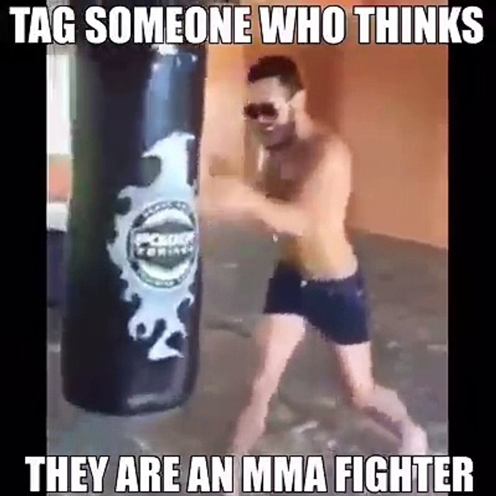 See The Fighting Style Of This Guy -
