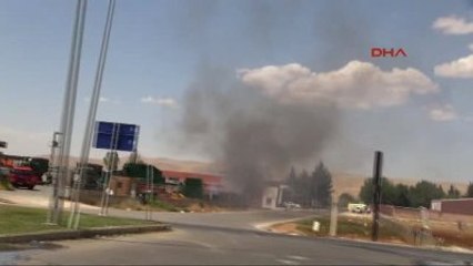 Şanlıurfa Kopan Elektrik Telleri Yangın Çıkardı