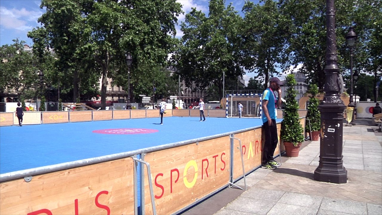 A Bastille, le Paris Sports Parc réjouit les amateurs de foot