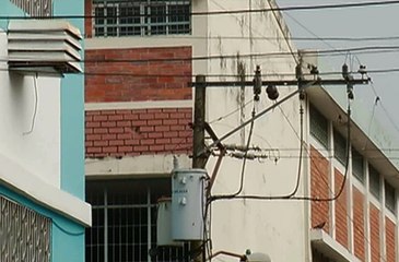 Cuatro personas reciben descarga eléctrica en Guayaquil