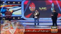 Serious Fight Between Comedian Ali Hassan & Waseem Badami in a Live Show Har Lamha Purjosh