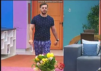 Valentin se lasa impletit de Tatiana binenteles cu acordul Adrianei 23.06.2016 mpfm 5