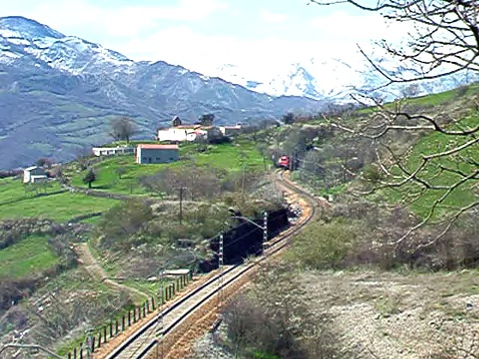 CASORVIDA TREN ACCIONA DESCENDENTE 25 03 2007 6