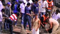 Mohenjo Daro Movie Hrithik Roshan Fights Crocodile LEAKED Footage
