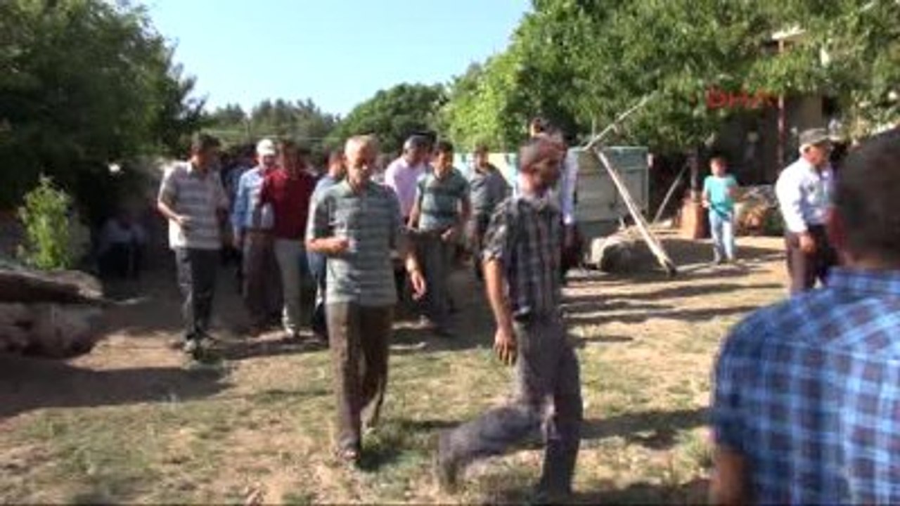 Muğla Karnındaki Bebekle Defnedildi