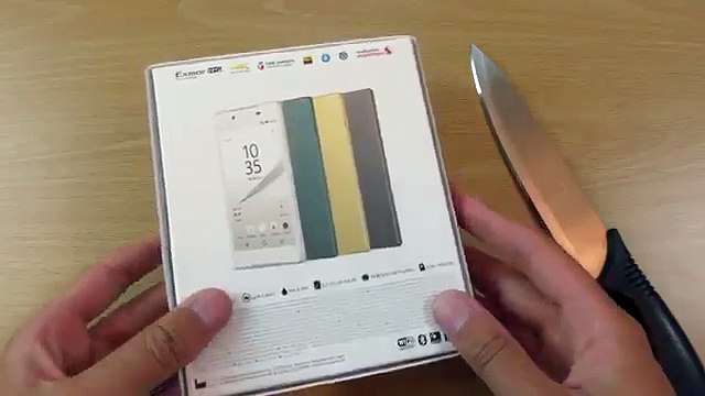 Sony Xperia Z5 Unboxing! And Review :) LIKE