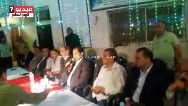 بالفيديو..محافظ الغربية على مائدة عمال النظافة فى حفل إفطار جماعى