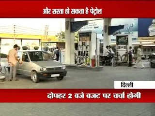 Delhi govt likely to reduce VAT on petrol