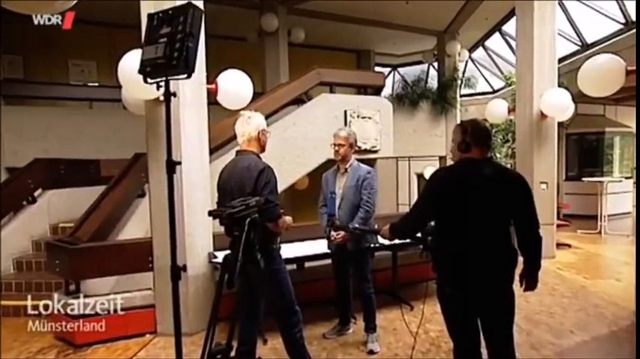 Asylanten nutzen WLAN für kostenpflichtige Sex-Abos.