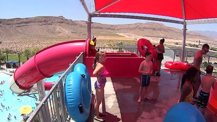 Royal Flush Extreme Water Slide at Wet'n'Wild Las Vegas