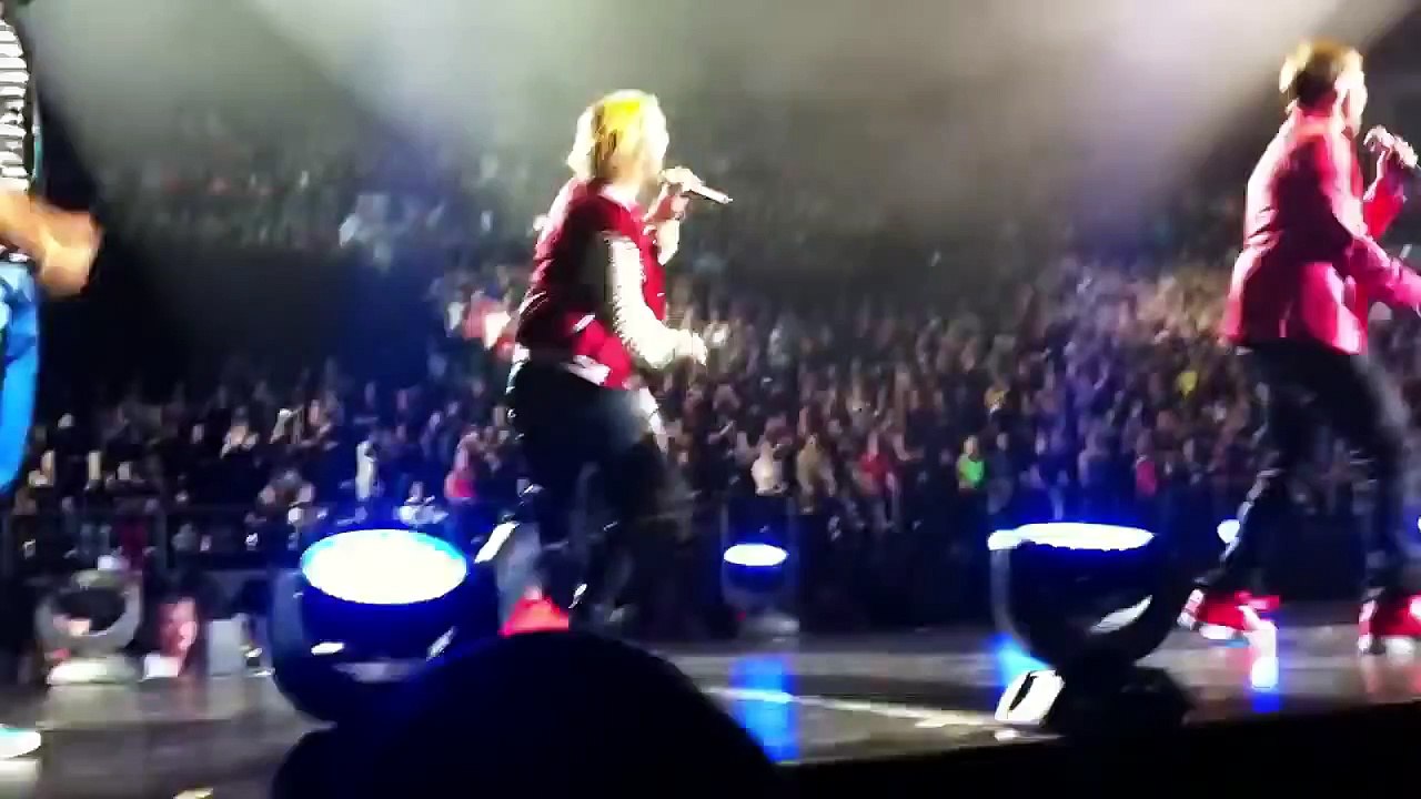 Backstreet Boys - We've got it goin' on (Melbourne 19/5)