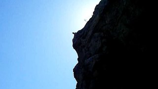 28 Metre Cliff Jump / Kloofing