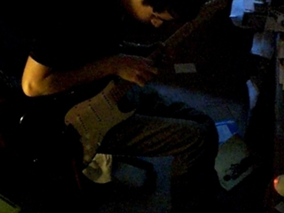 Daft Punk AERODYNAMIC à la guitare