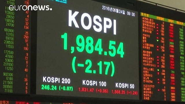 Sterlin 30 yılın en düşük seviyesini gördü