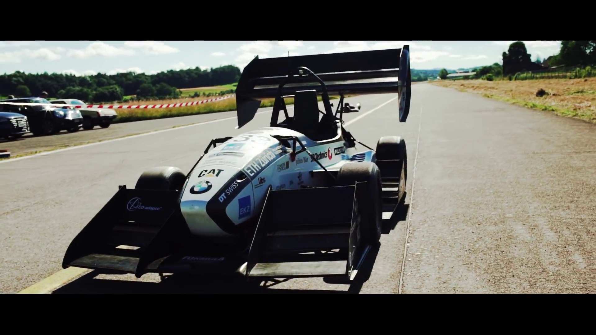La voiture électrique qui passe de 0 à 100 km/h en 2 secondes - VIDEO
