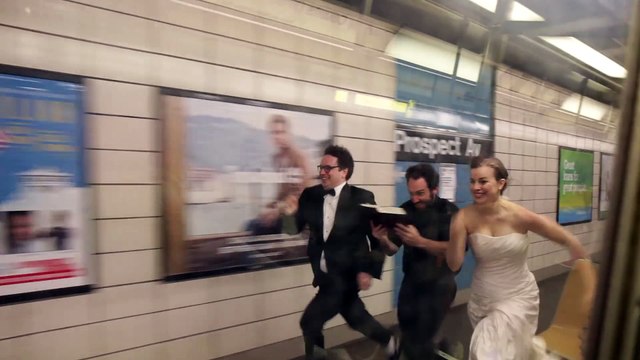 Une rencontre faite de poursuite du métro.. jusqu'au mariage lol