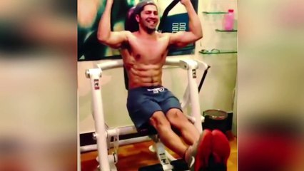 Varun Dhawan's SHIRTLESS Bodybuilding Gym Workout Video || Bollywood News || News Adda