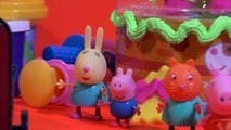 Peppa Pig Surprise Birthday Cake in Play Doh ♥ Gâteau surprise Peppa Pig en Play Doh