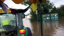 Inondations au festival de Glastonbury 2016 ! Une rivière dans le champ lol