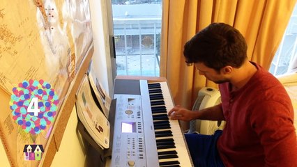 Apprendre à jouer le générique de "Là haut" au piano en 300 jours !