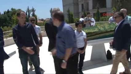 Erdoğan ve Gül Cenazede Biraraya Geldi 1